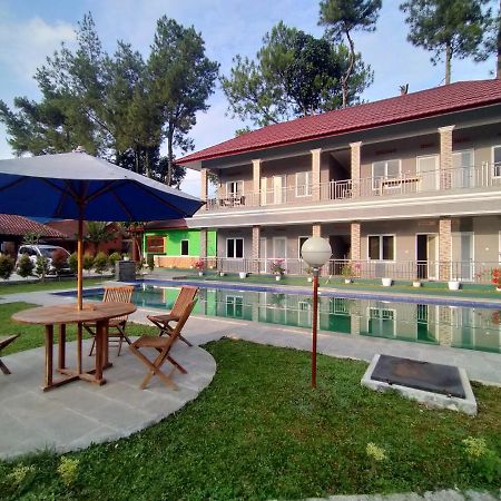 Villa Batu Tua Puncak Mitra Reddoorz Bogor Exterior photo